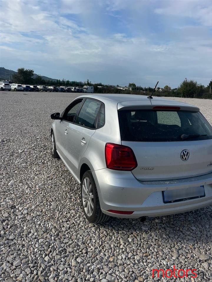 2015' Volkswagen Polo photo #4
