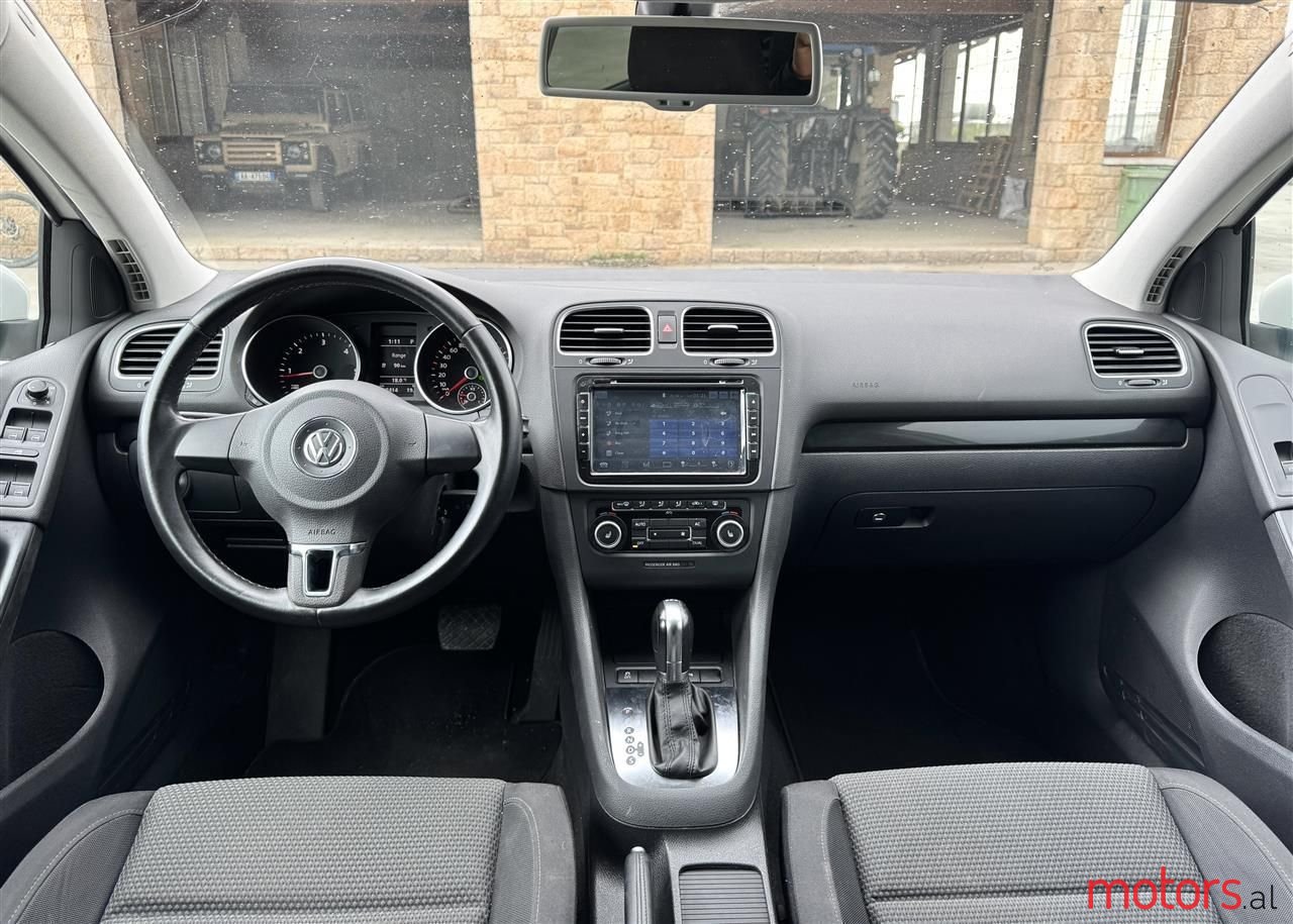 2013' Volkswagen Golf photo #2