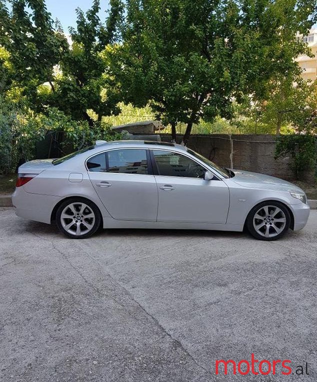 2004' BMW 530 photo #1