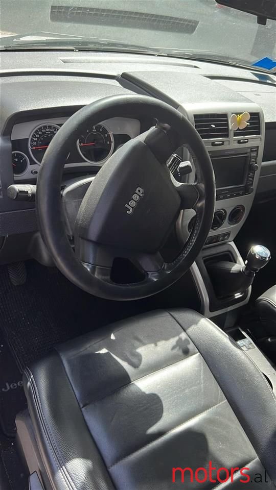 2009' Jeep Compass photo #5