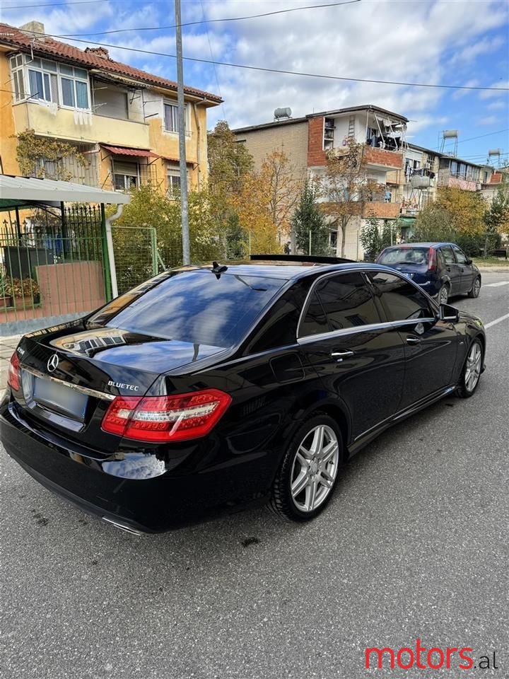2012' Mercedes-Benz E 350 photo #4