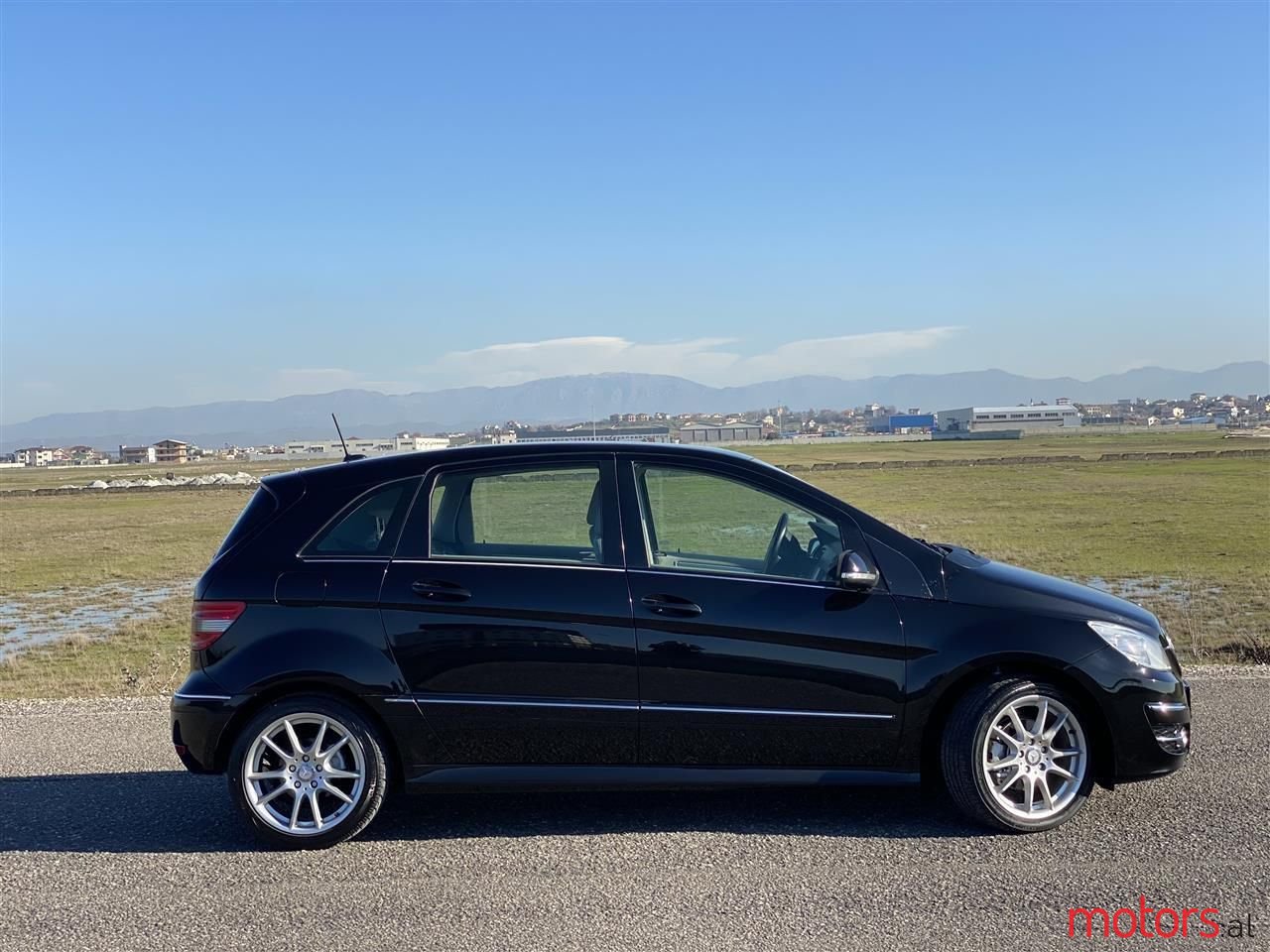 2009' Mercedes-Benz B 150 photo #4