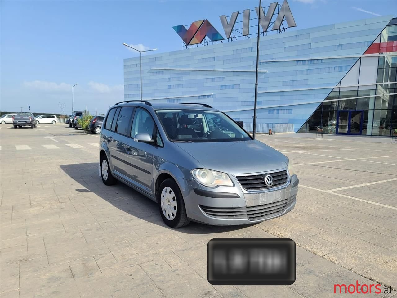 2007' Volkswagen Touran photo #1