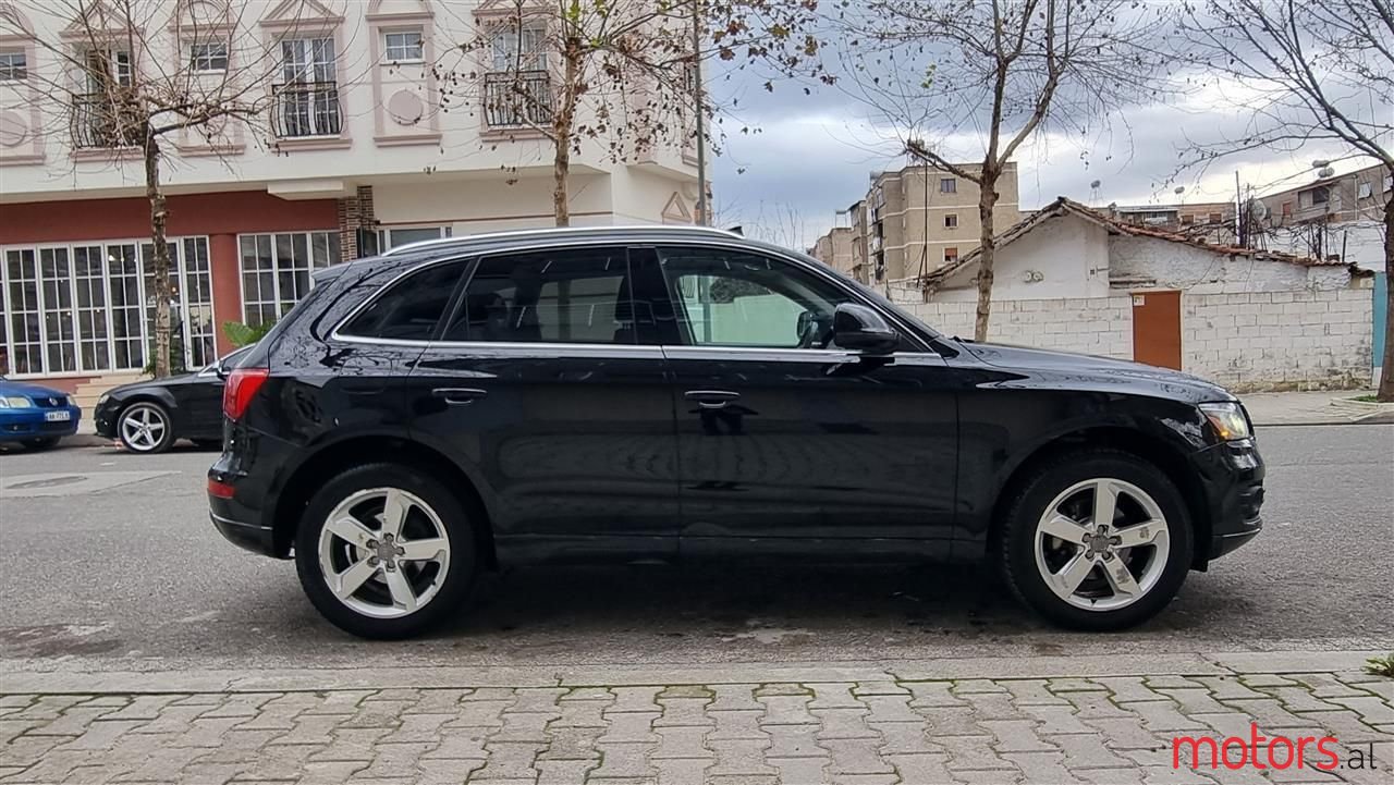 2011' Audi Q5 photo #6