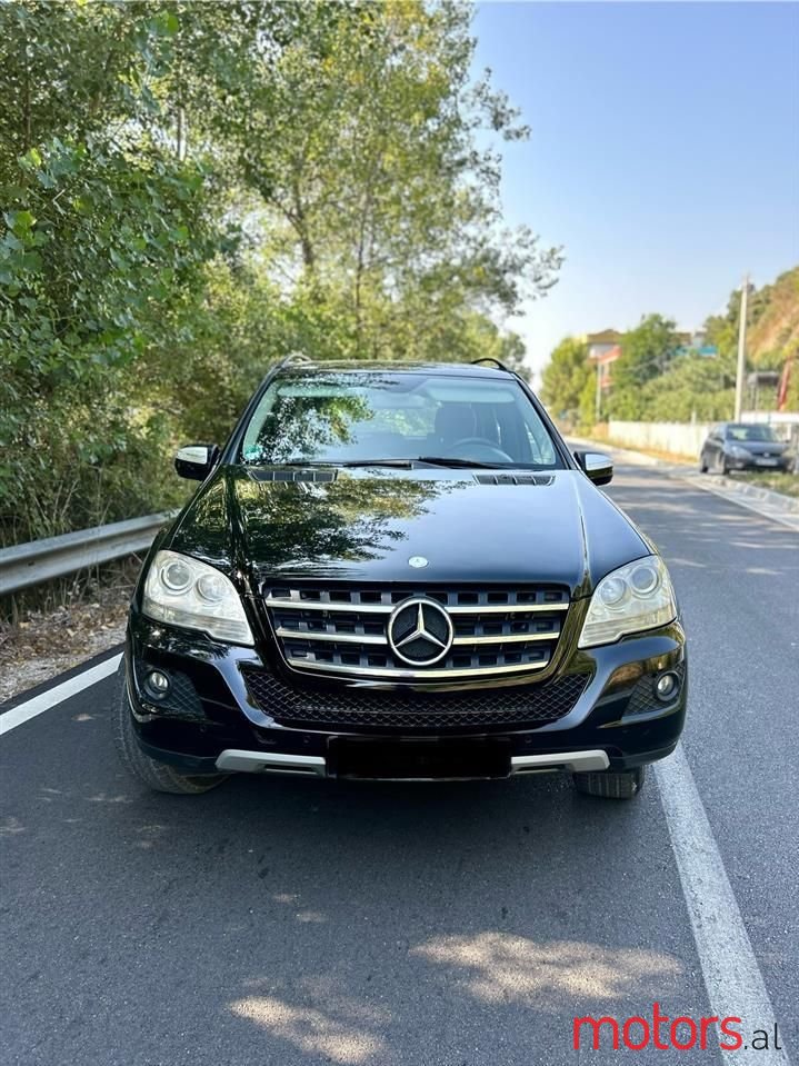 2010' Mercedes-Benz ML 280 photo #2