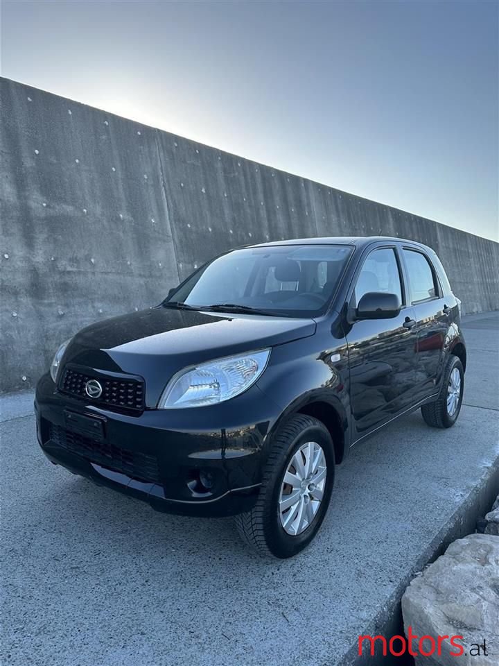 2010' Daihatsu Terios photo #2