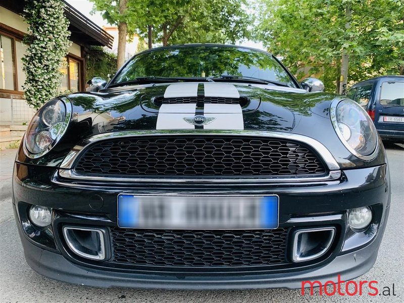 2015' MINI Cooper Sd photo #1