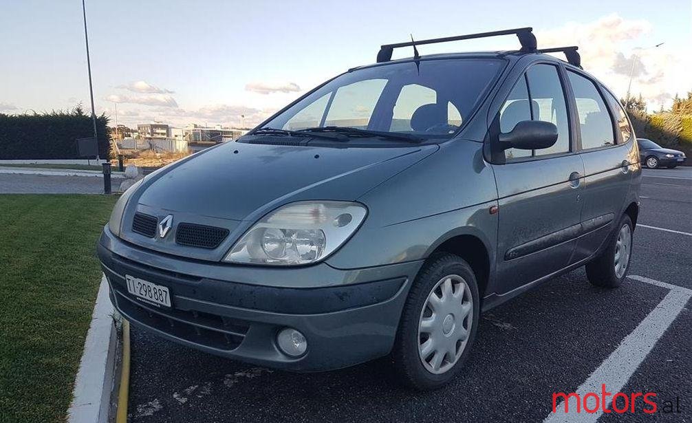 2002' Renault Grand Scenic photo #1