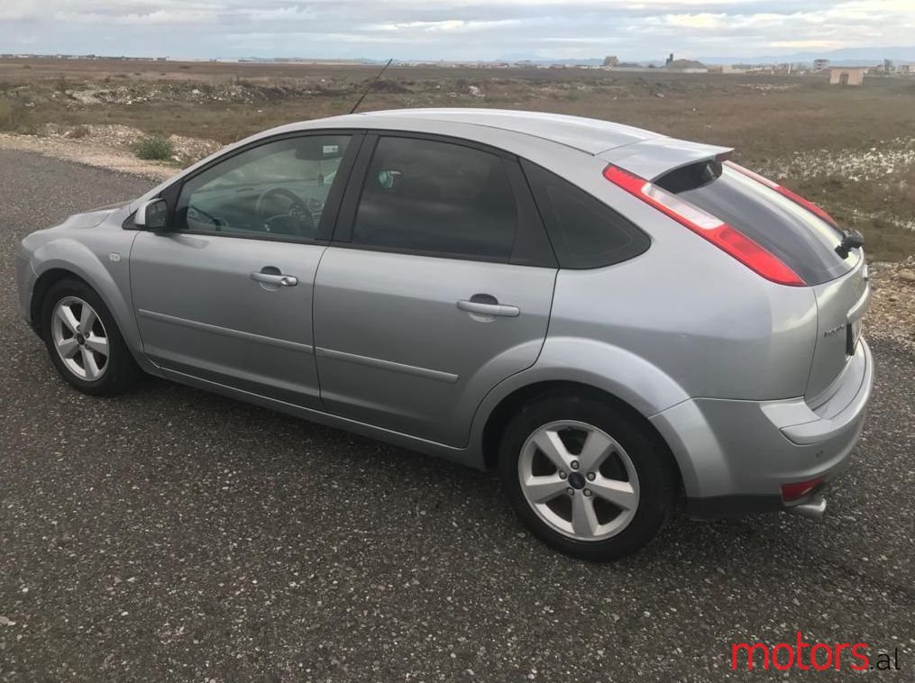 2006' Ford Focus photo #1