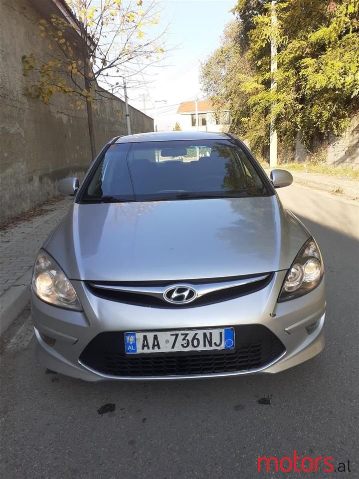 2011' Hyundai i30 photo #2