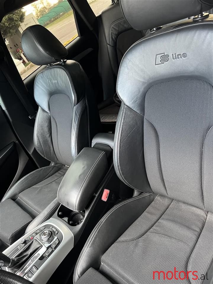 2009' Audi Q5 photo #5