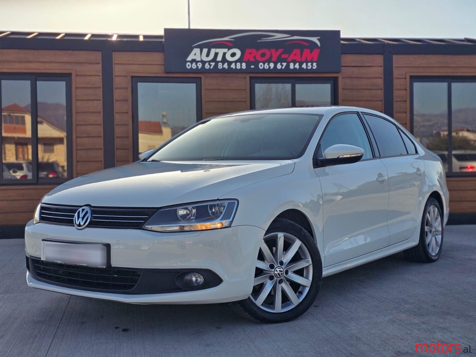 2013' Volkswagen Jetta photo #1