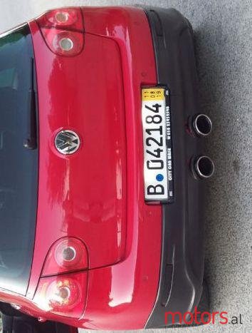 2005' Volkswagen Golf photo #2