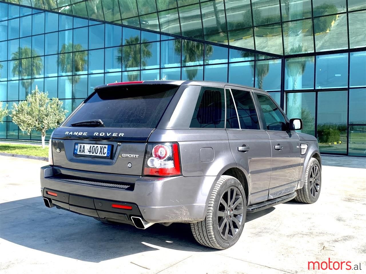 2012' Land Rover Range Rover Sport photo #4