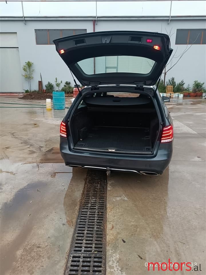 2014' Mercedes-Benz E 200 photo #4