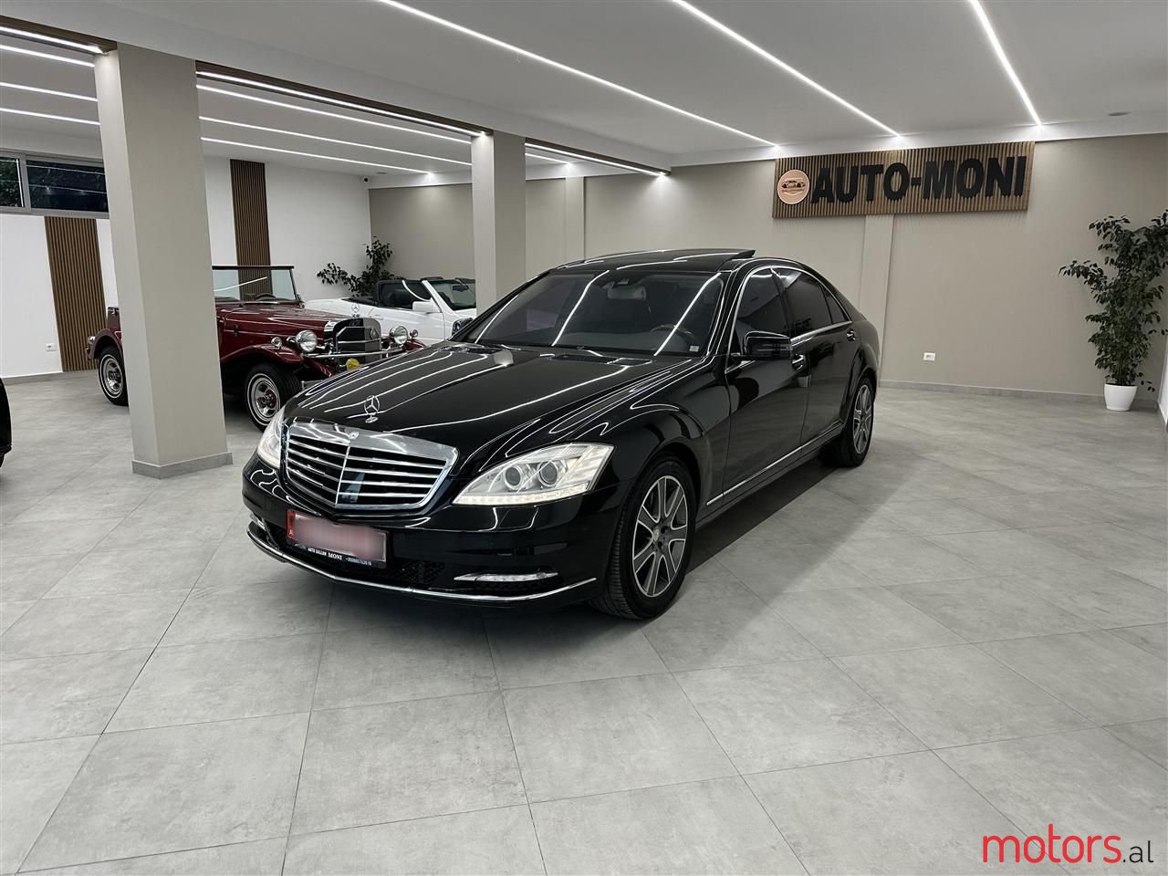 2010' Mercedes-Benz S 550 photo #1