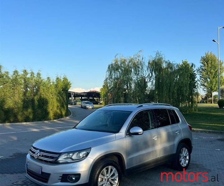2013' Volkswagen Tiguan photo #2