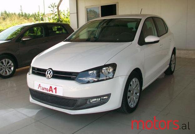 2010' Volkswagen Polo photo #1