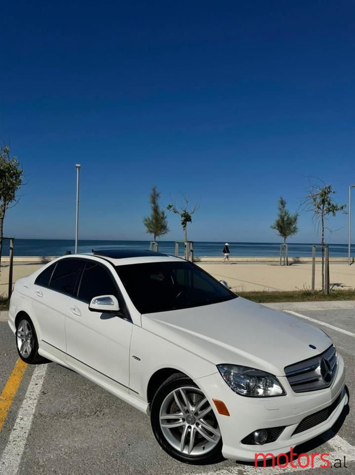 2008' Mercedes-Benz C 300 photo #3