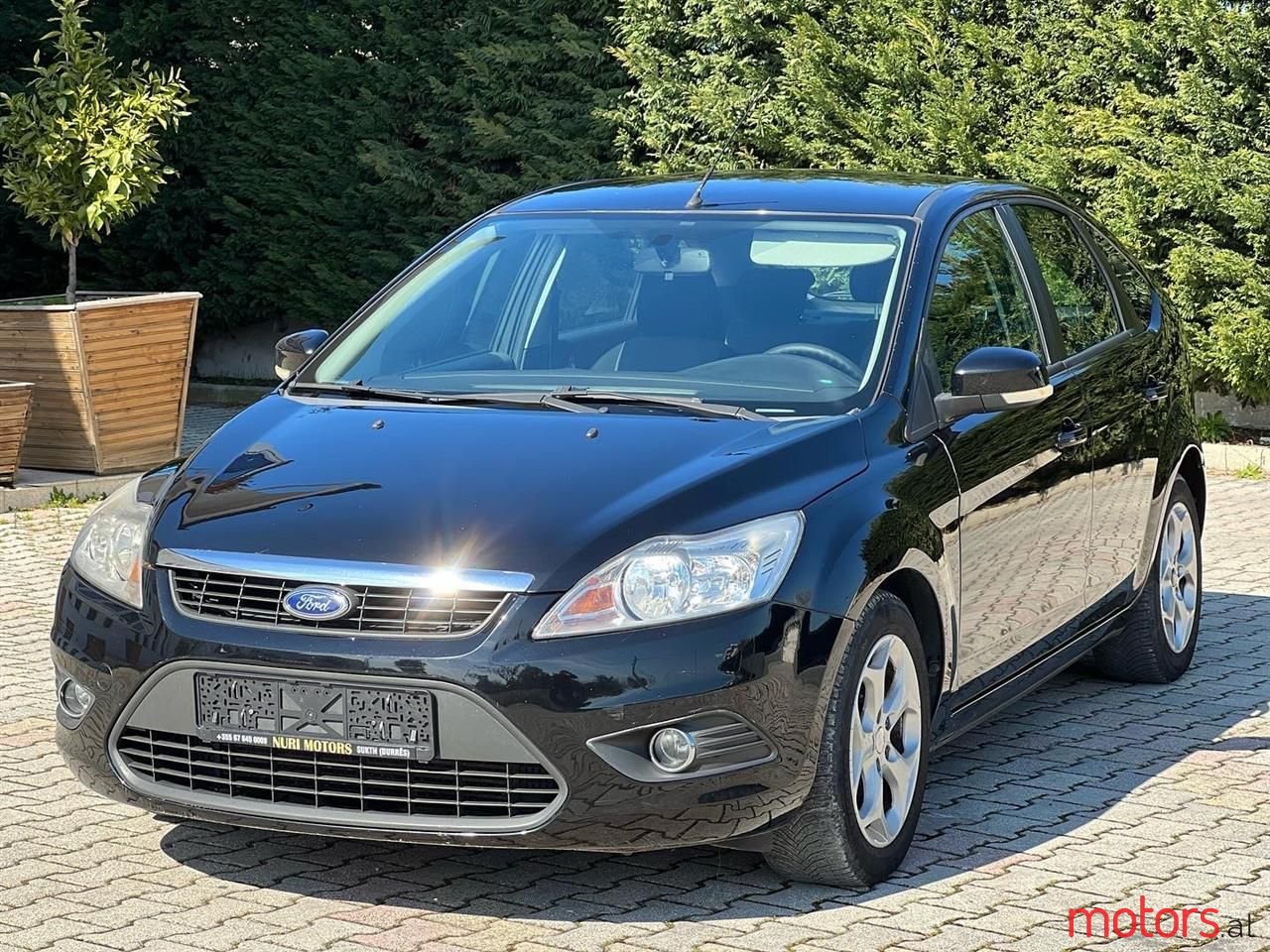 2009' Ford Focus photo #1