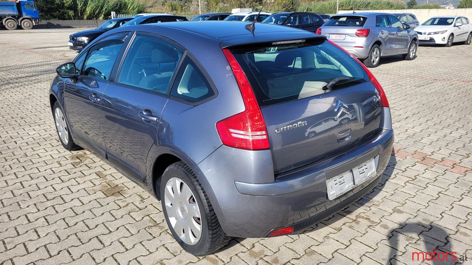2010' Citroen C4 photo #6
