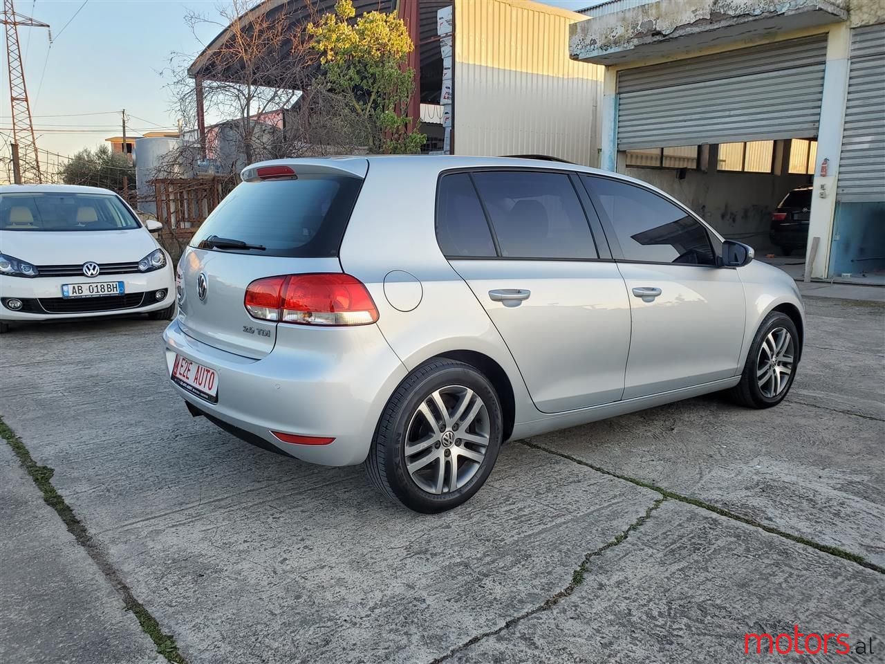 2012' Volkswagen Golf photo #3