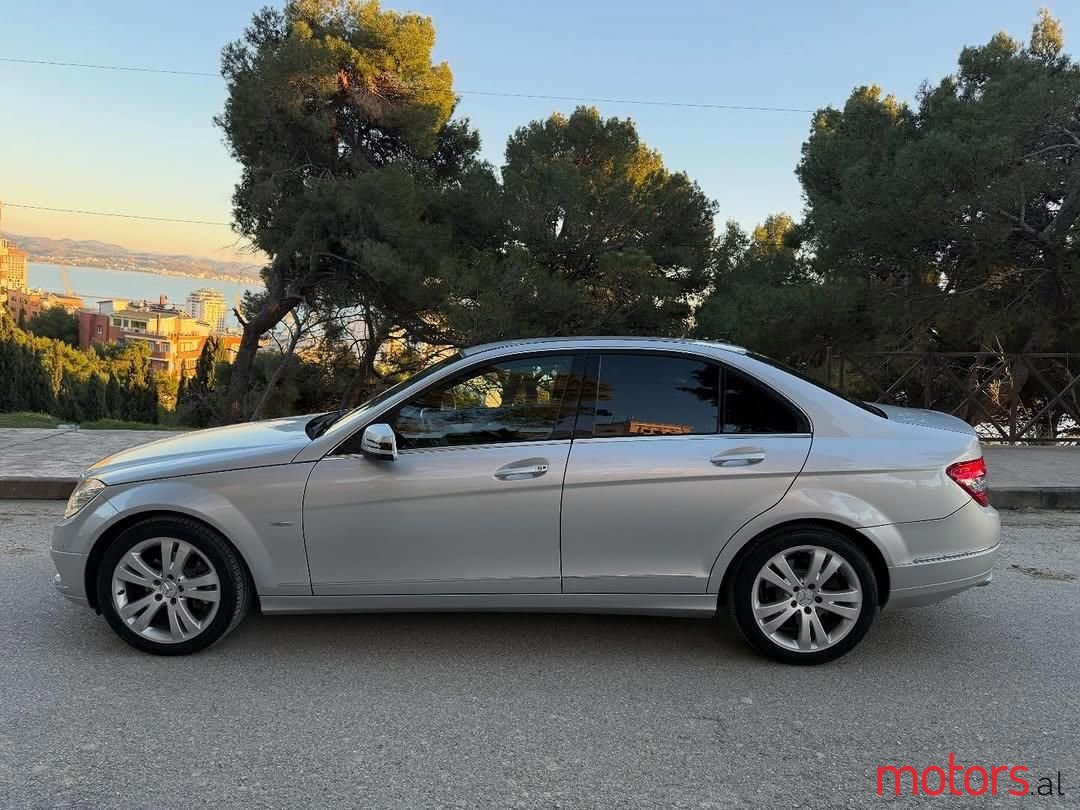 2010' Mercedes-Benz C 300 photo #3