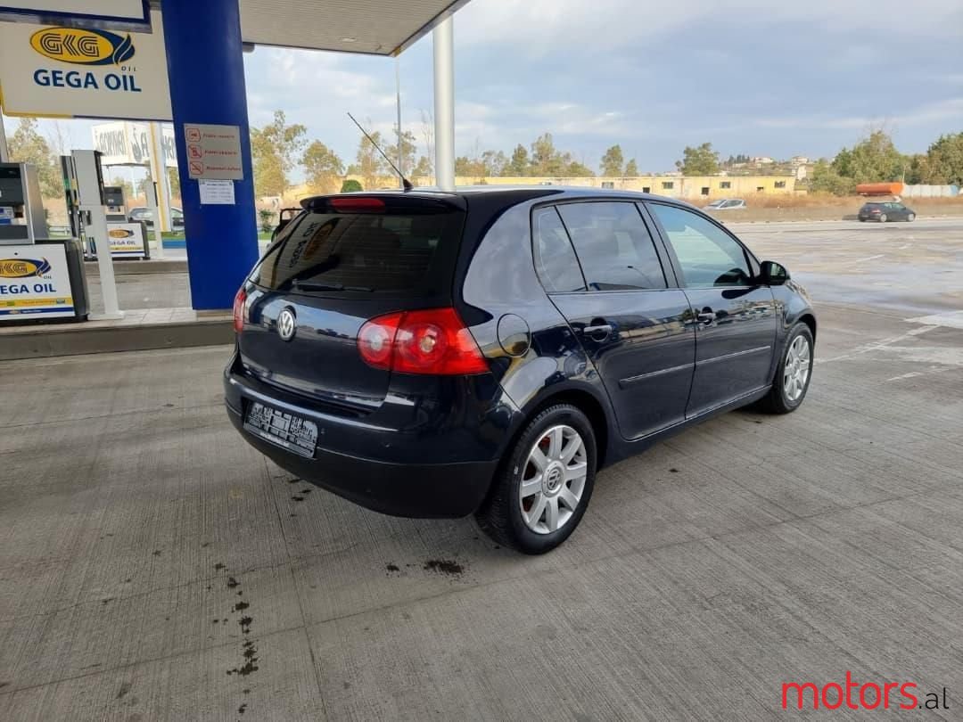 2006' Volkswagen Golf photo #3