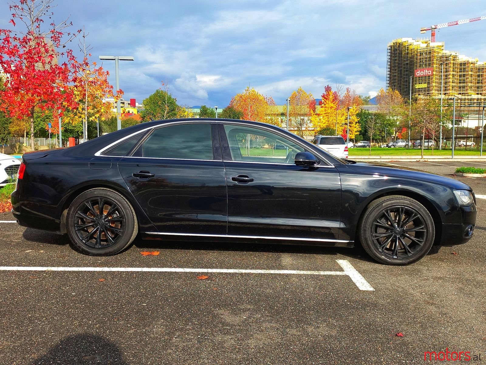 2011' Audi A8 photo #2