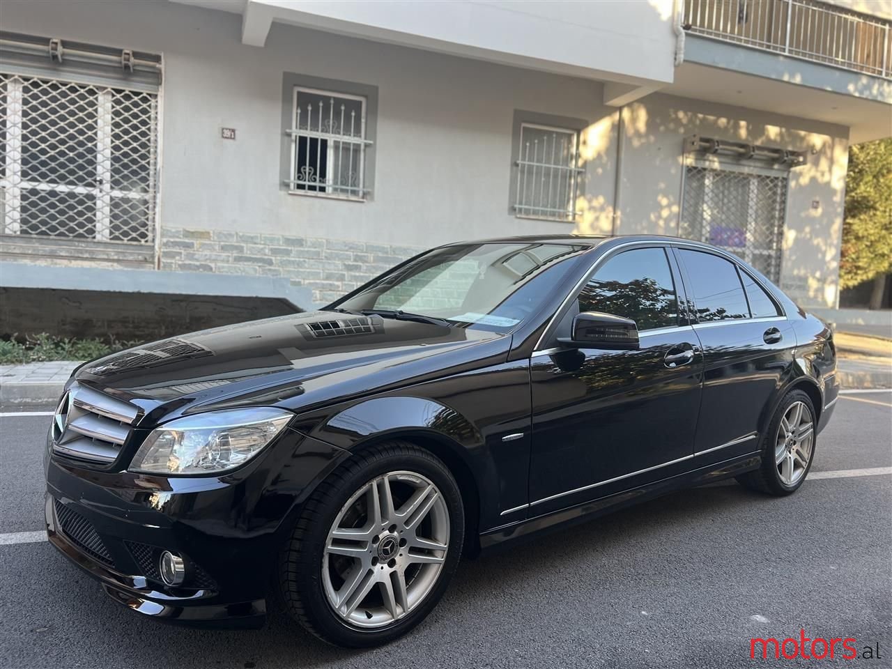 2010' Mercedes-Benz C 200 photo #1