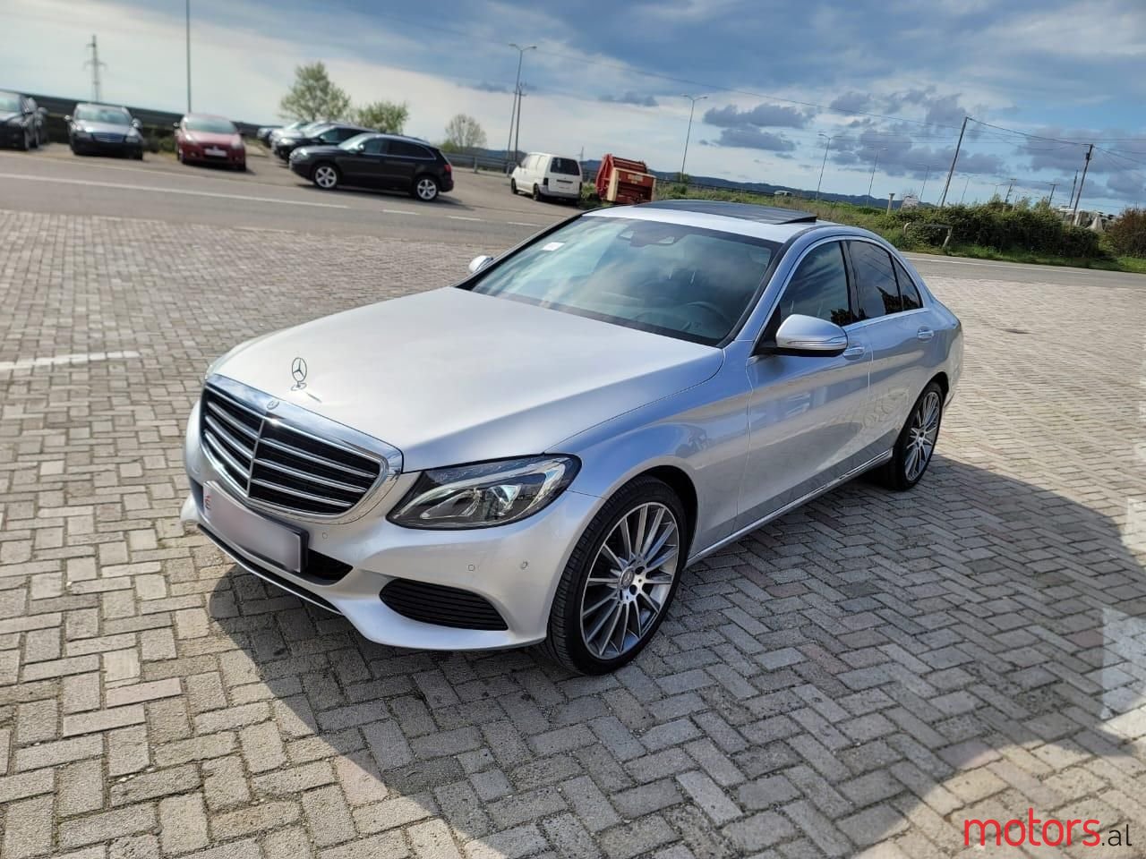 2015' Mercedes-Benz 220 photo #1