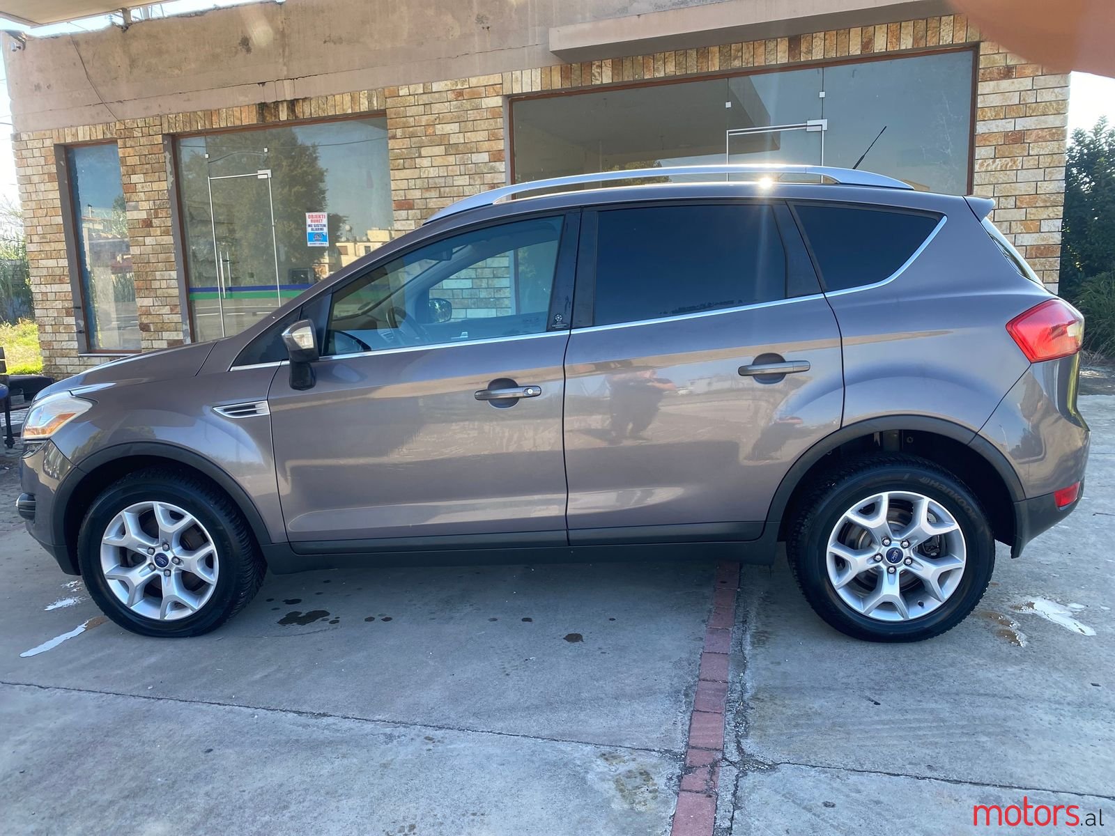 2012' Ford Kuga photo #3