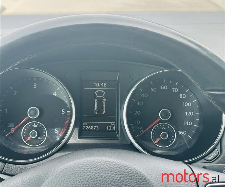 2013' Volkswagen Golf photo #5