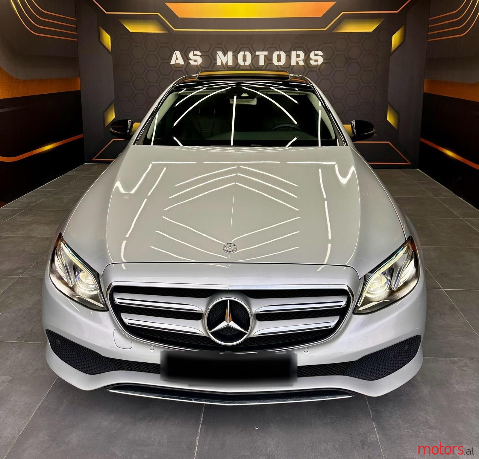 2017' Mercedes-Benz E 220 photo #1