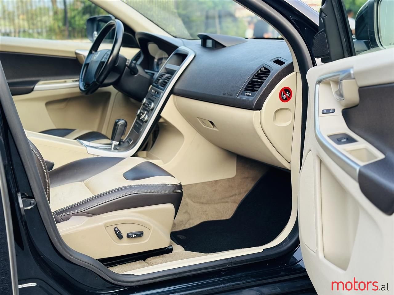 2011' Volvo Xc 60 photo #6