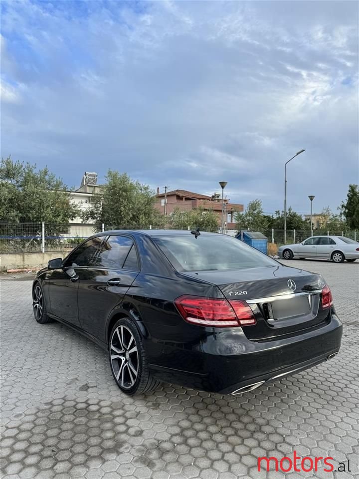 2016' Mercedes-Benz E 220 photo #6
