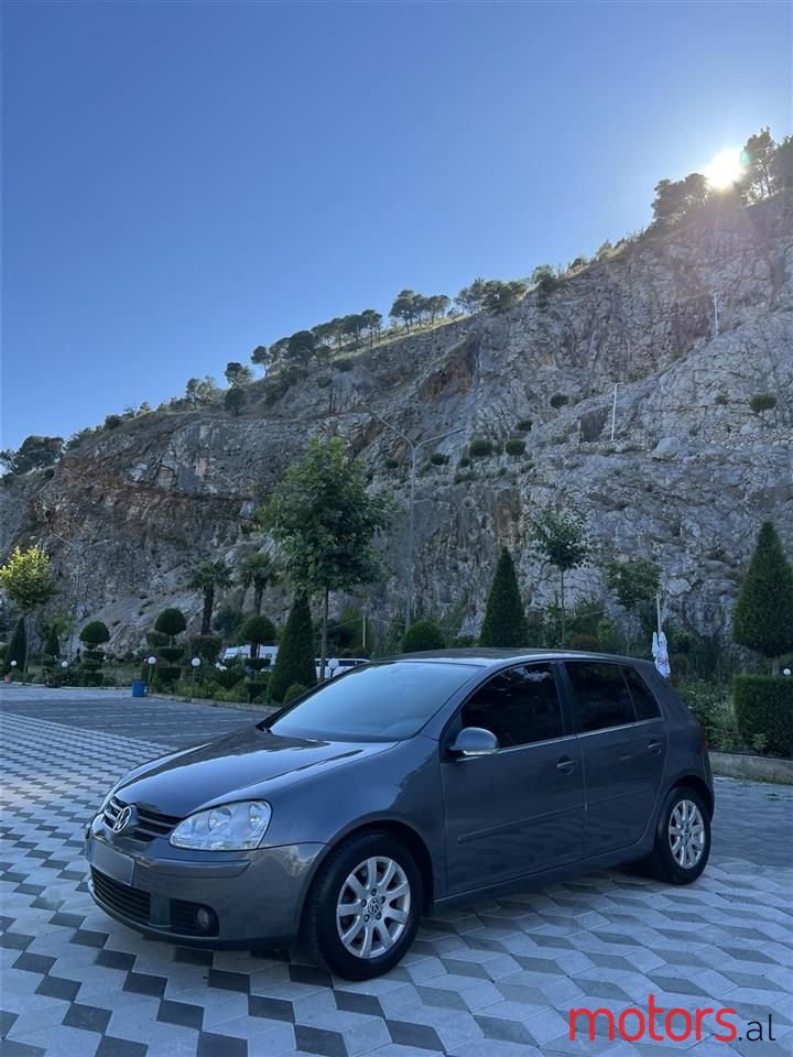 2005' Volkswagen Golf photo #6