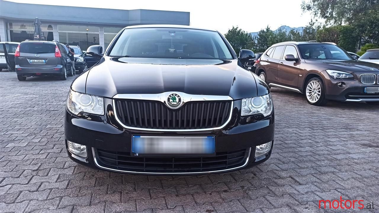 2009' Skoda Superb photo #2
