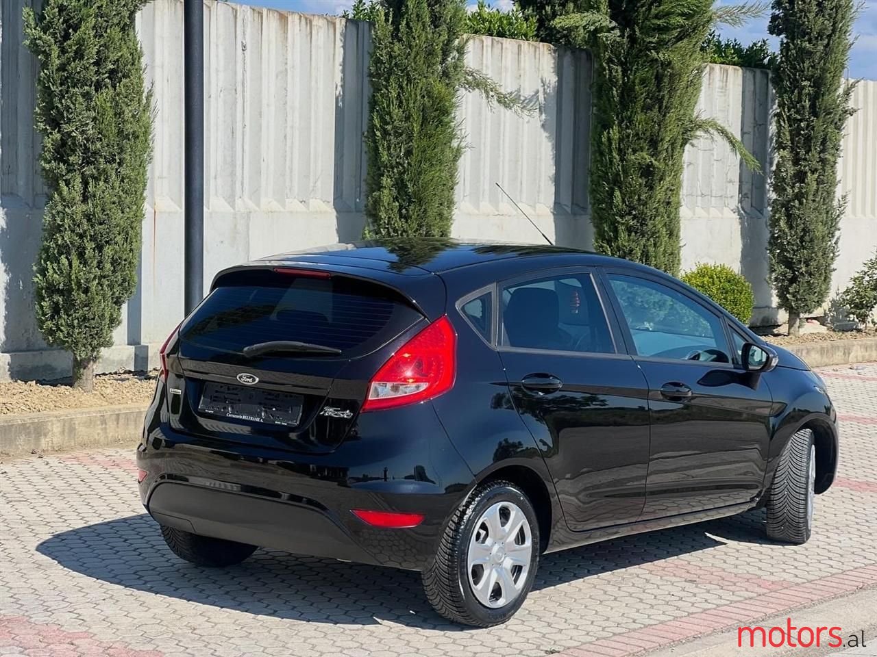 2010' Ford Fiesta photo #2