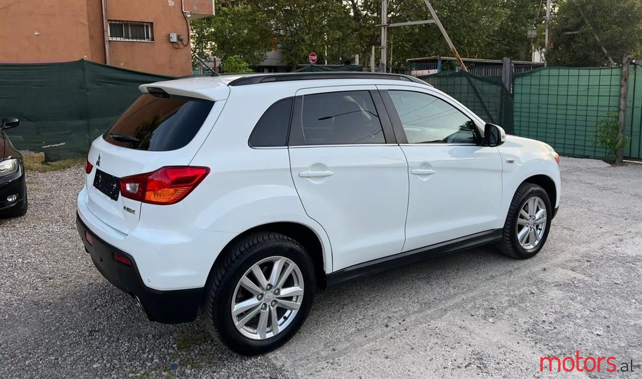 2010' Mitsubishi ASX photo #5