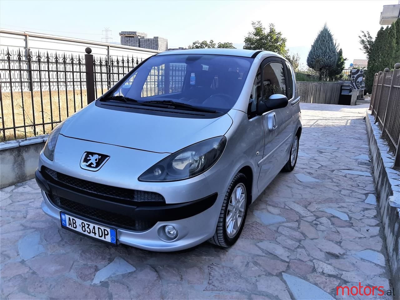 2006' Peugeot 1007 photo #2