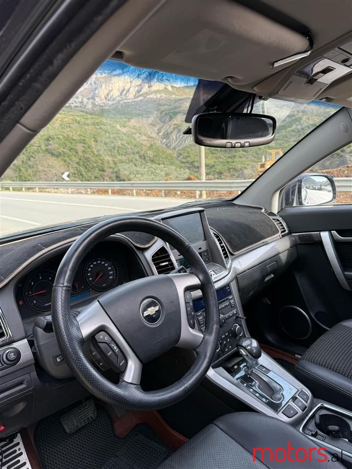 2013' Chevrolet Captiva photo #6