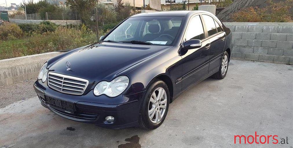 2005' Mercedes-Benz C 220 photo #1
