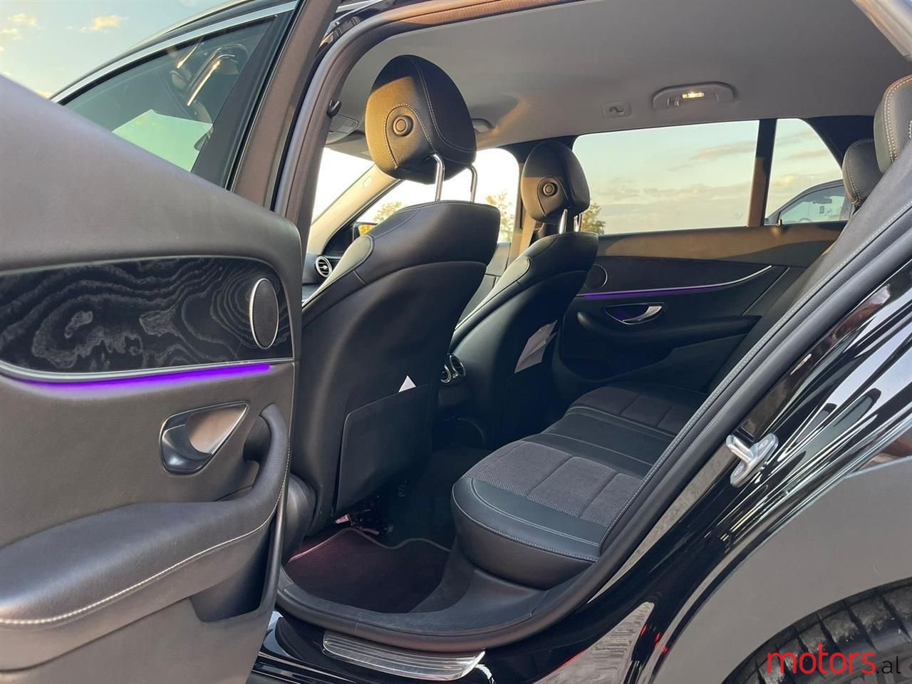 2018' Mercedes-Benz E 220 photo #6