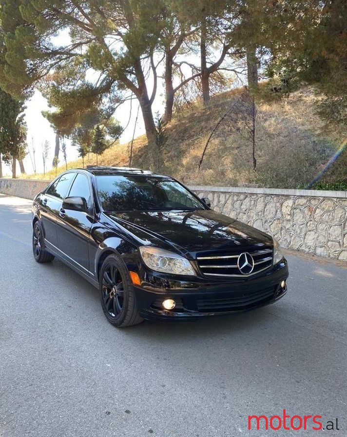 2008' Mercedes-Benz C 300 photo #1