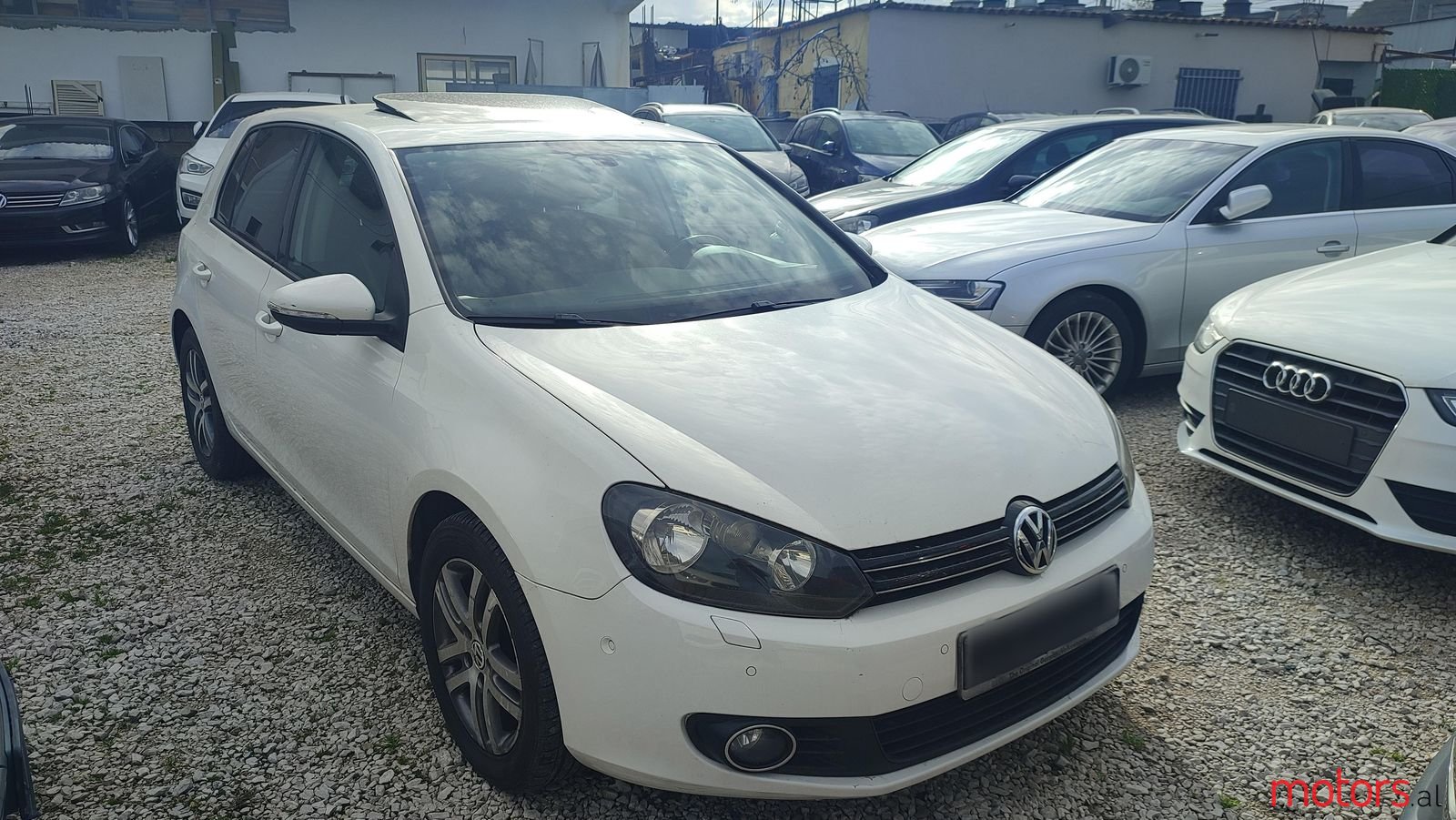 2012' Volkswagen Golf photo #4