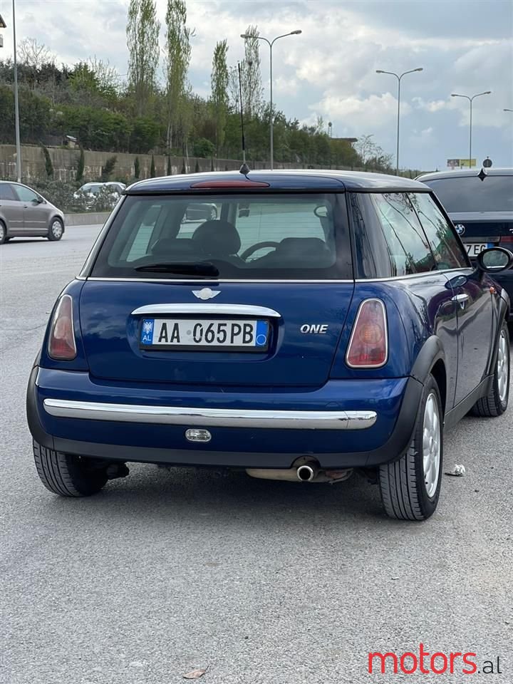 2004' MINI One photo #3
