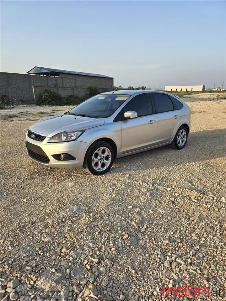 2010' Ford Focus photo #6