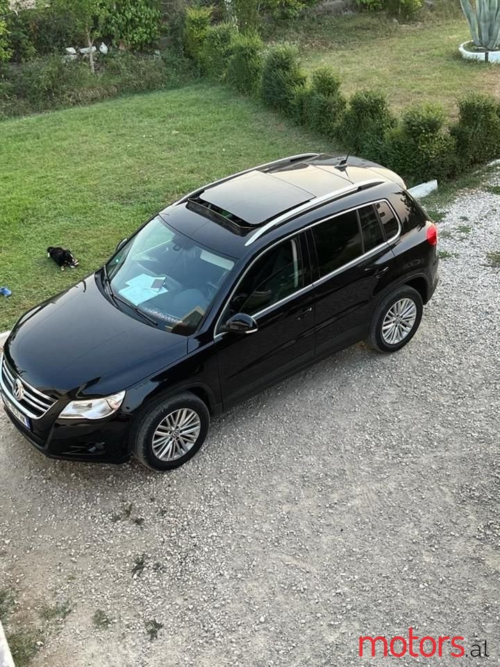 2008' Volkswagen Tiguan photo #3