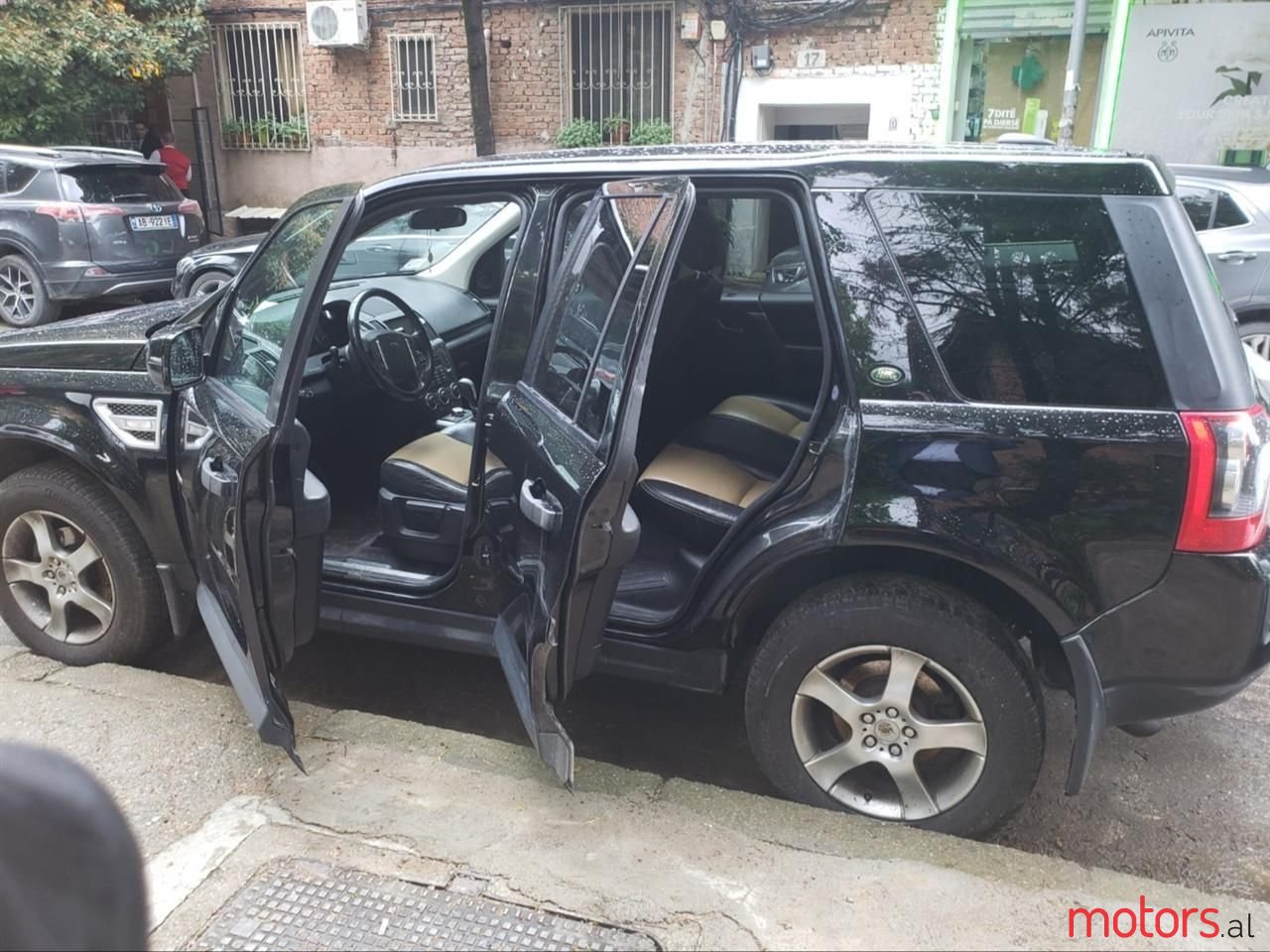 2009' Land Rover Freelander photo #2